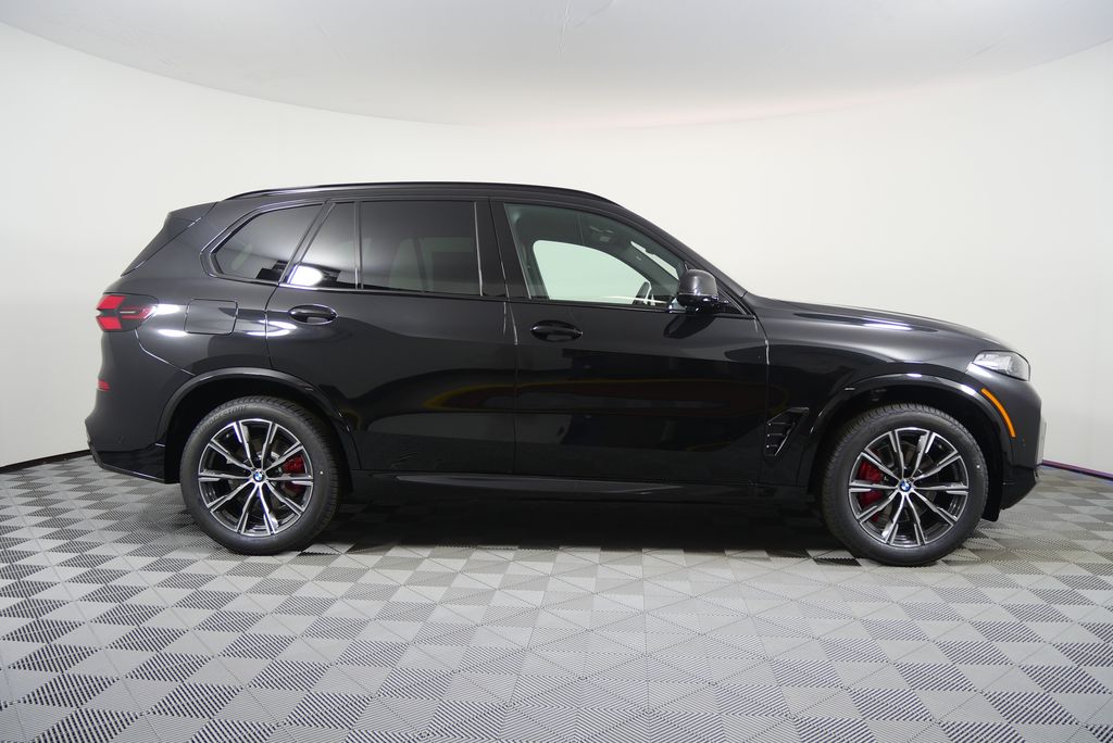 Thumbnail: 2026 BMW X5 - 2