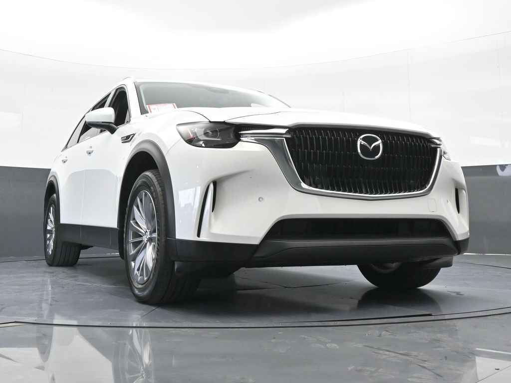 Used 2025 Rhodium White Premium Mazda Preferred image 63