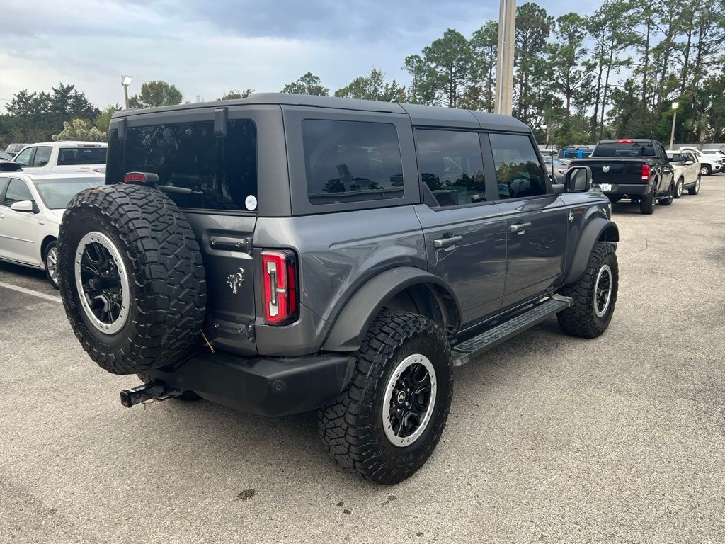 2023 Ford Bronco Outer Banks 3