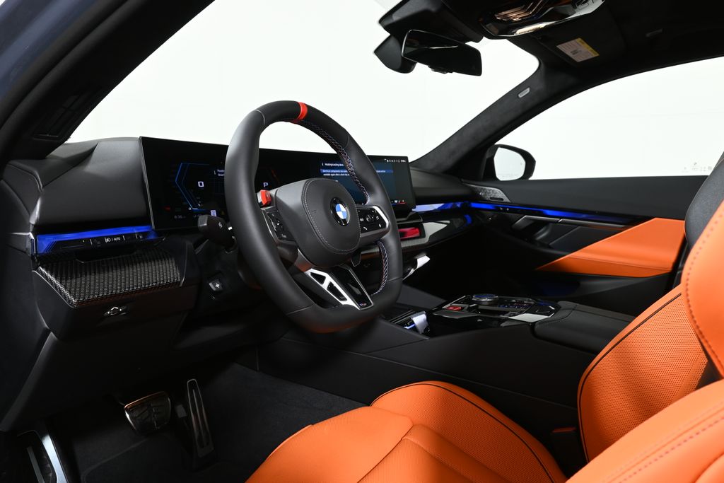 Thumbnail: 2026 BMW M5 - 16