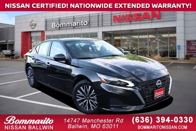 Super Black 2025 Nissan Altima 2.5 SV FWD Sedan Front-Wheel Drive Continuously Variable Transmission