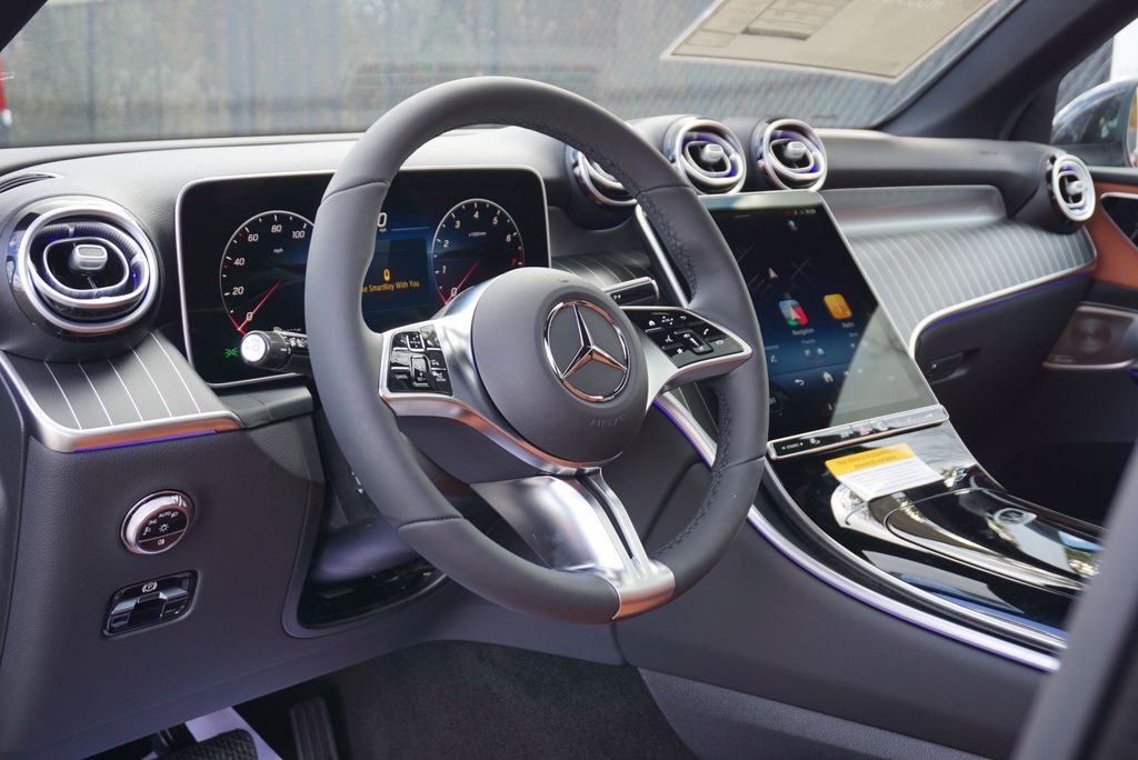 Thumbnail: 2026 Mercedes-Benz GLC - 10