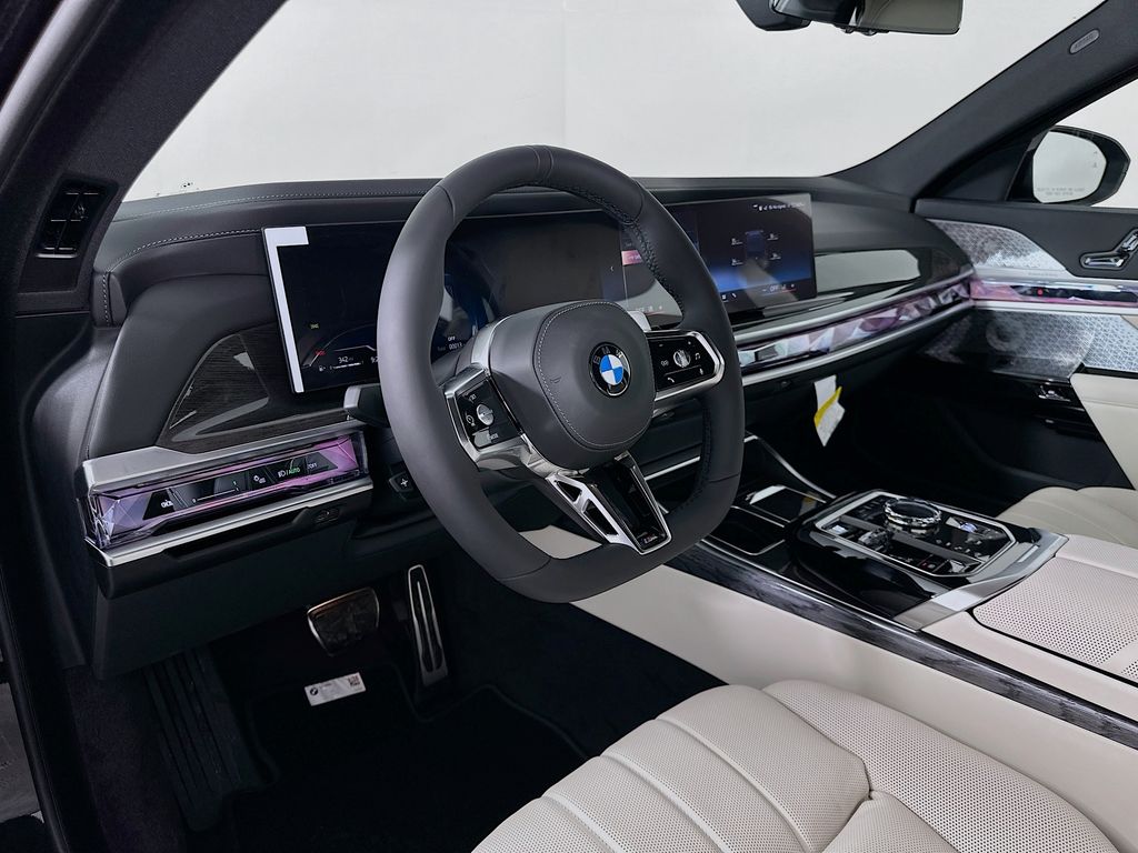 Thumbnail: 2026 BMW 7 Series - 9