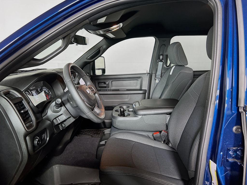 2500 Crew Cab Tradesman