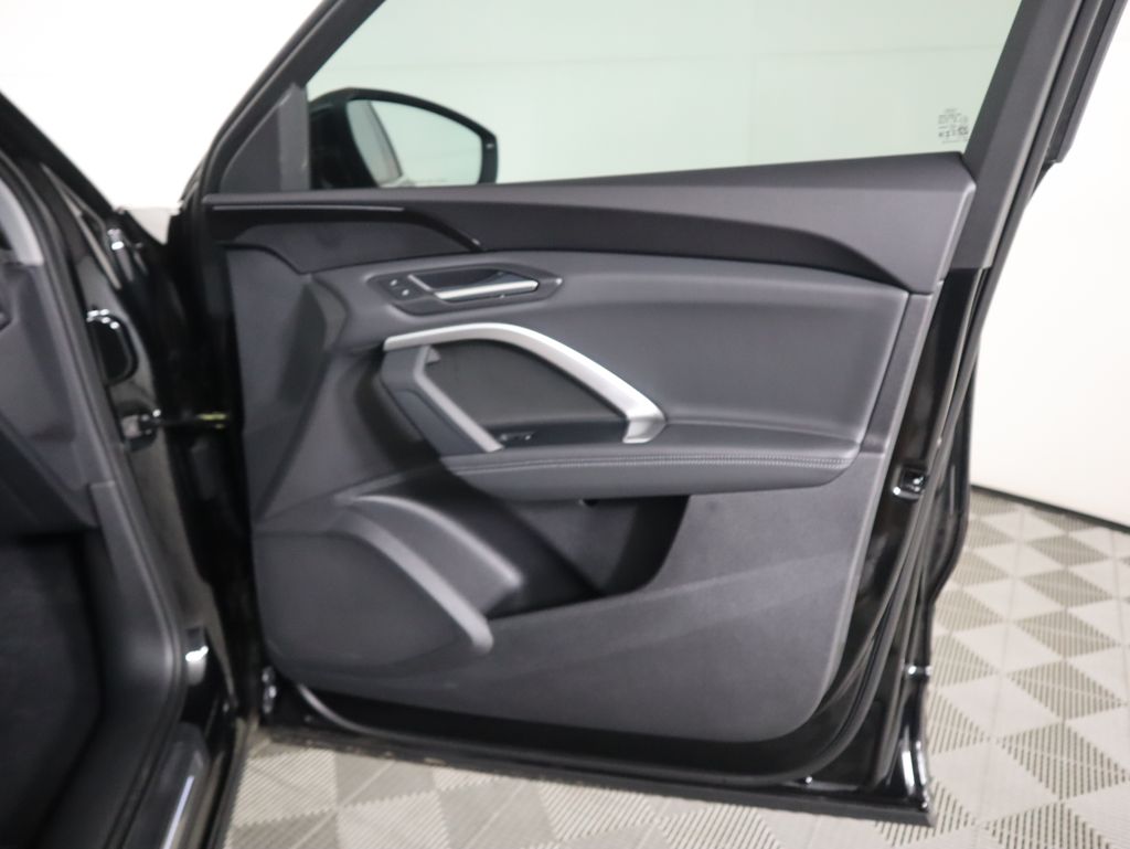 Thumbnail: 2025 Audi Q5 - 28