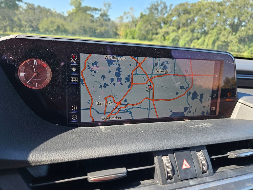 Thumbnail: 2019 Lexus ES - 26