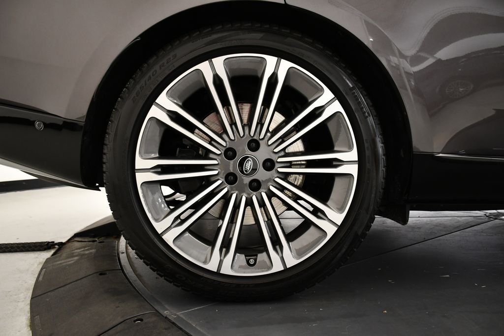 Thumbnail: 2022 Land Rover Range Rover - 14