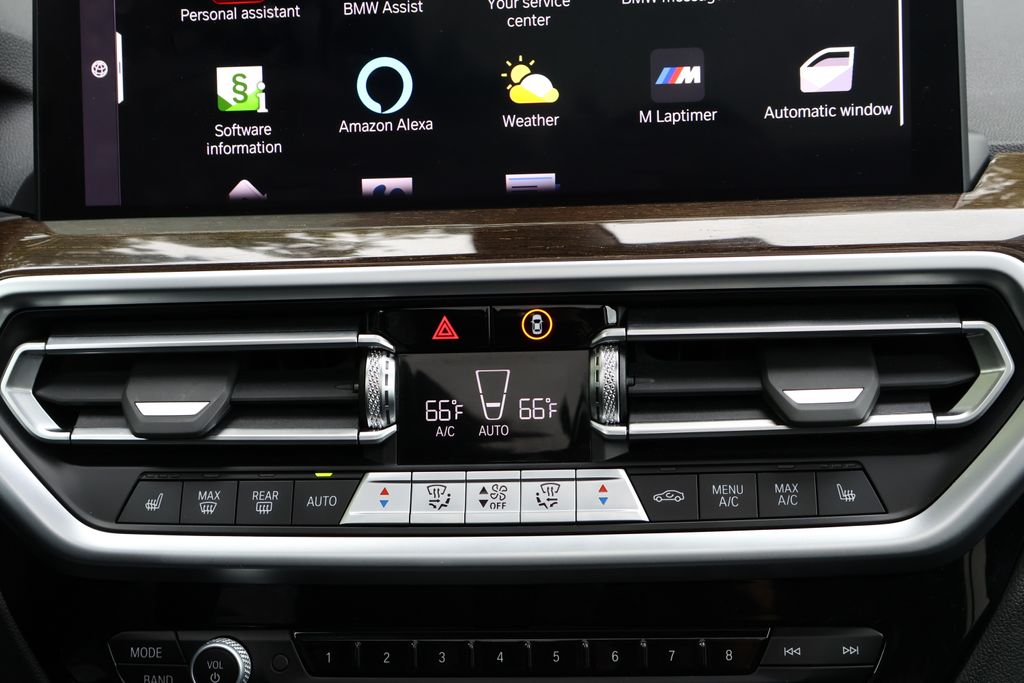 Thumbnail: 2024 BMW X3 - 18