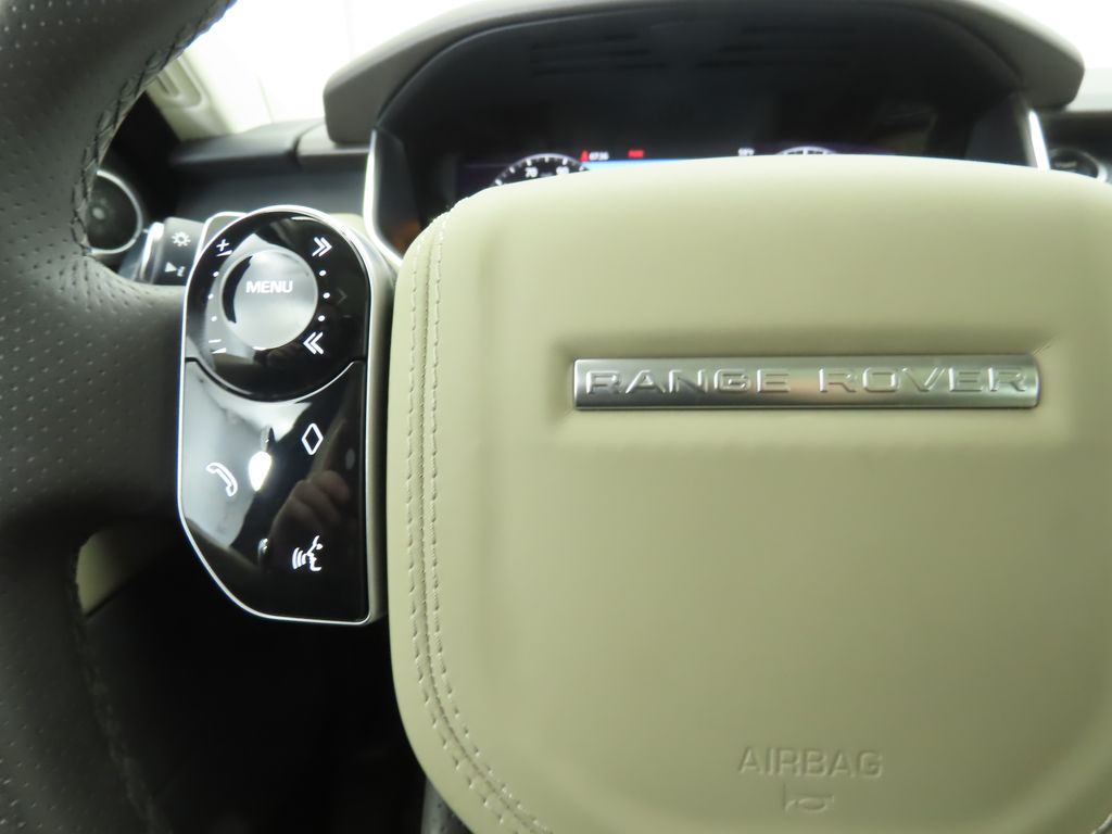 Thumbnail: 2022 Land Rover Range Rover Sport - 11