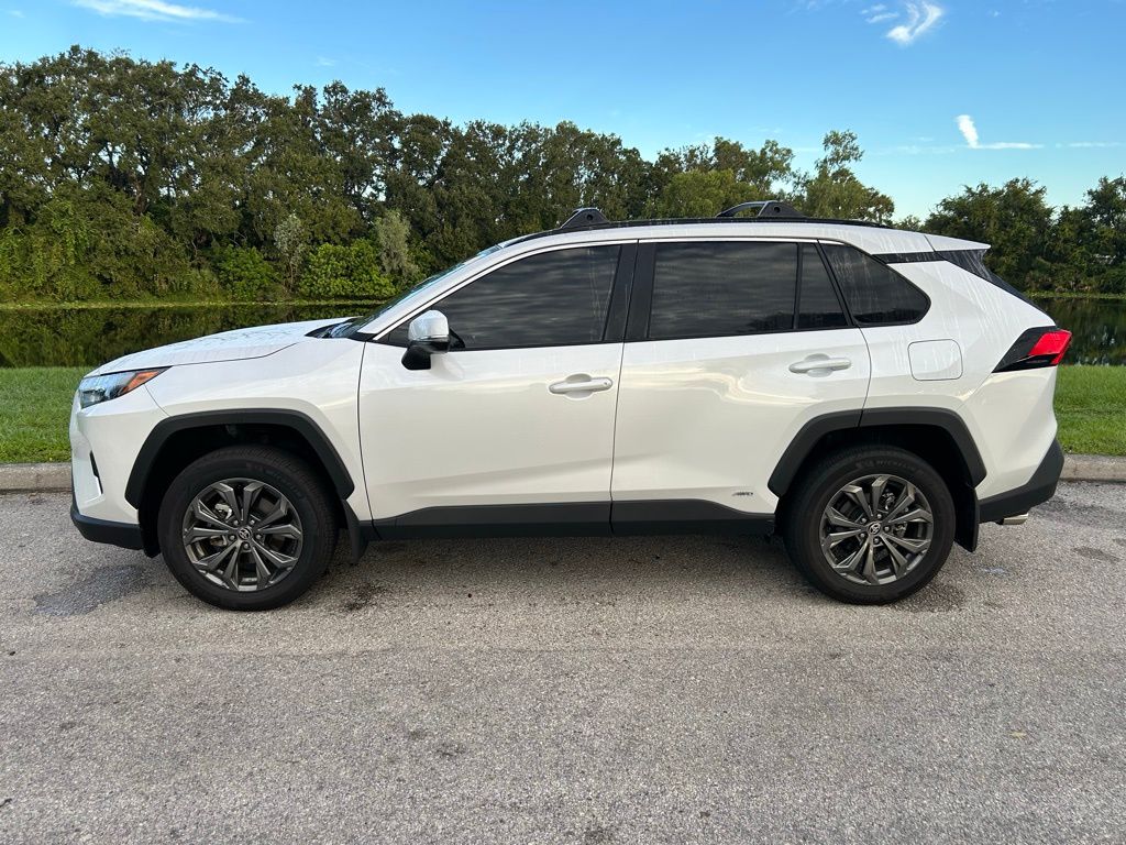 Thumbnail: 2024 Toyota RAV4 - 2