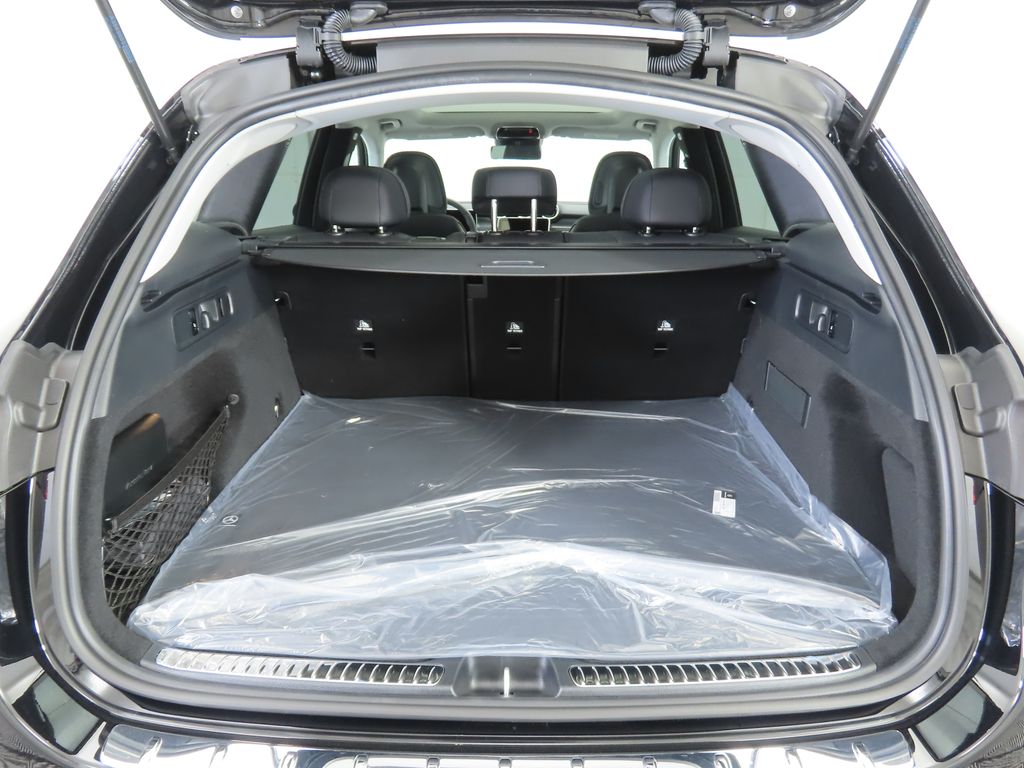 Thumbnail: 2026 Mercedes-Benz GLC - 28