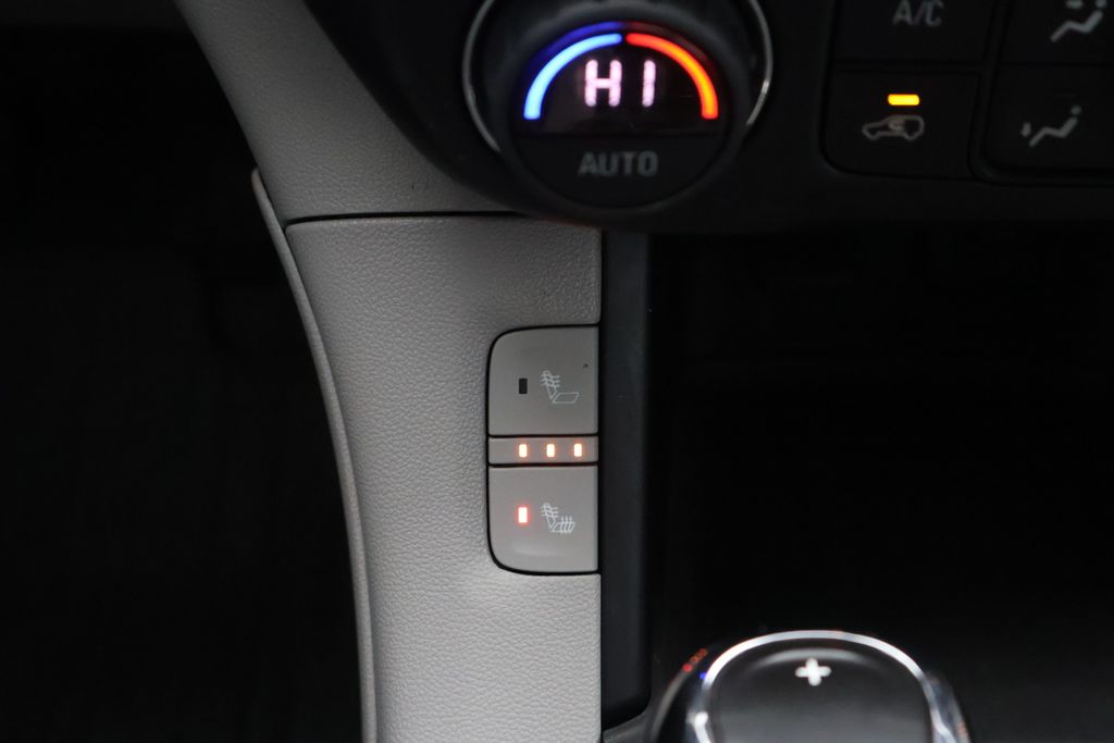 Thumbnail: 2019 GMC Acadia - 18