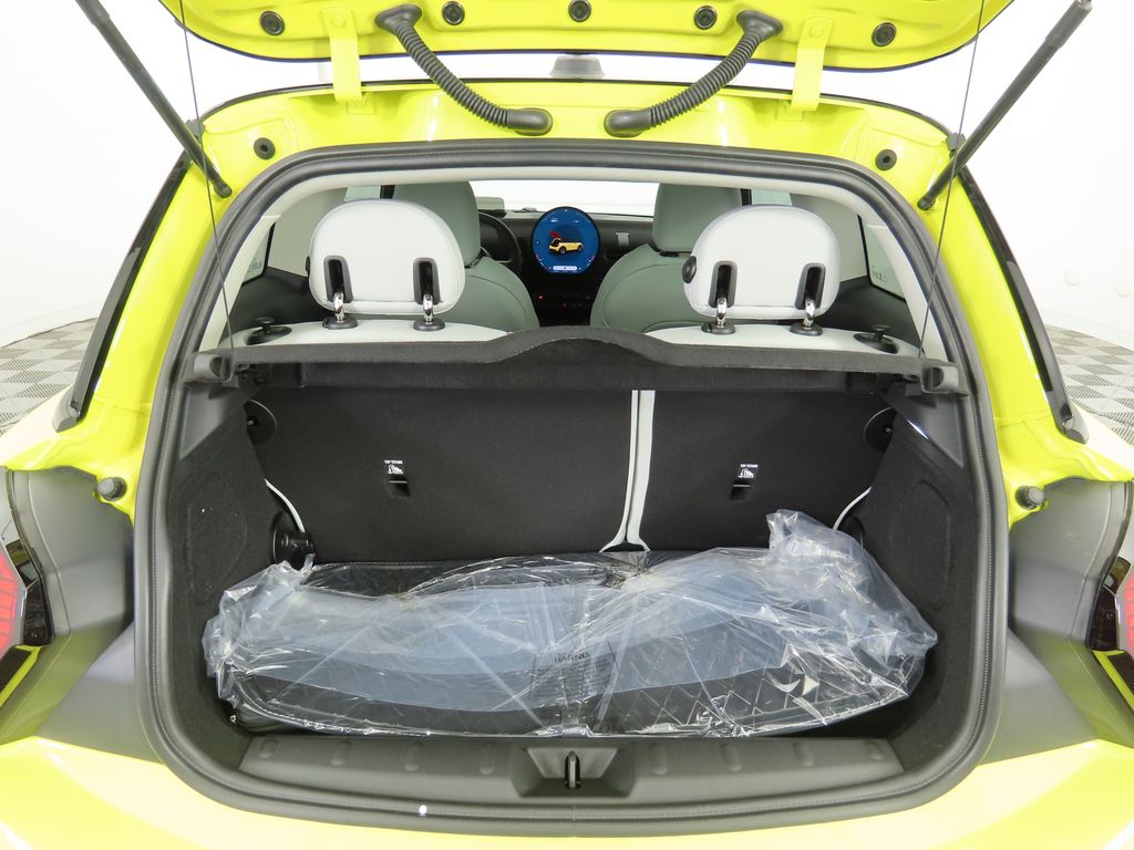 Thumbnail: 2026 MINI Cooper - 29