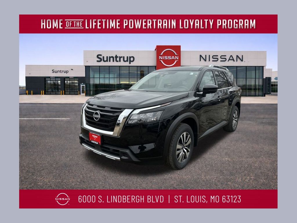 2025 Nissan Pathfinder SL 4WD