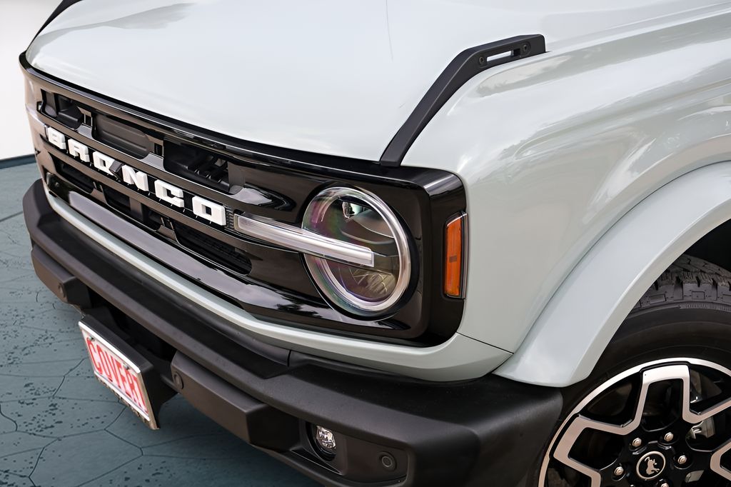 Used Car 2024 Ford Bronco  Outer Banks For Sale Under $50,000 In Austin, Texas