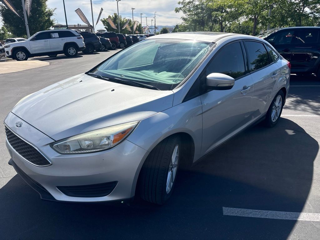 Ingot Silver 2015 Ford Focus Sedan Front-Wheel Drive 6-Speed Automatic