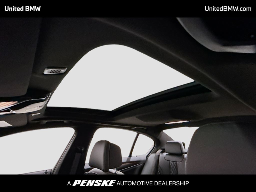 Thumbnail: 2021 BMW 5 Series - 12