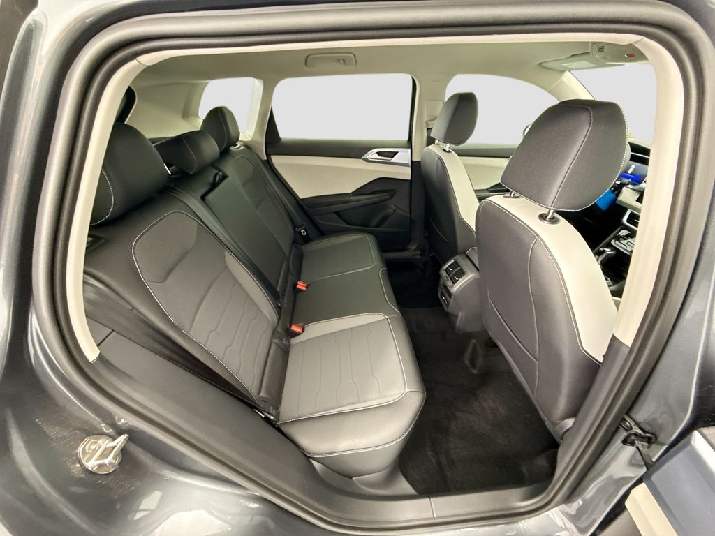 Thumbnail: 2026 Volkswagen Taos - 20