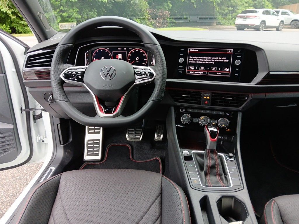 2024 Volkswagen Jetta GLI 2.0T Autobahn 13