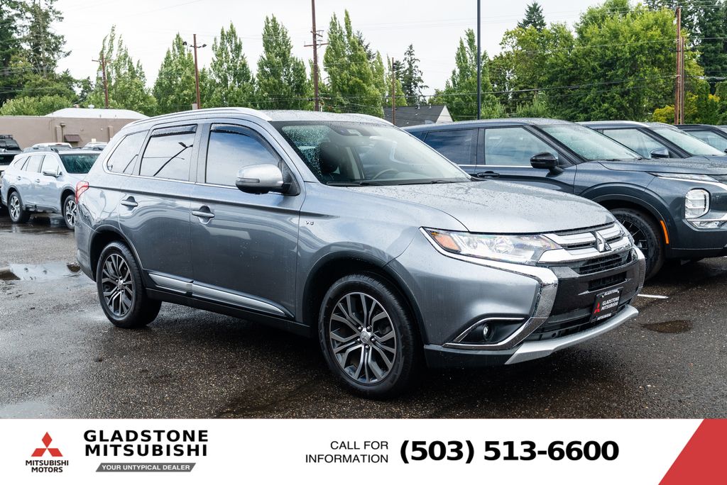 Mercury Gray Metallic 2017 Mitsubishi Outlander SUV / Crossover All-Wheel Drive Automatic