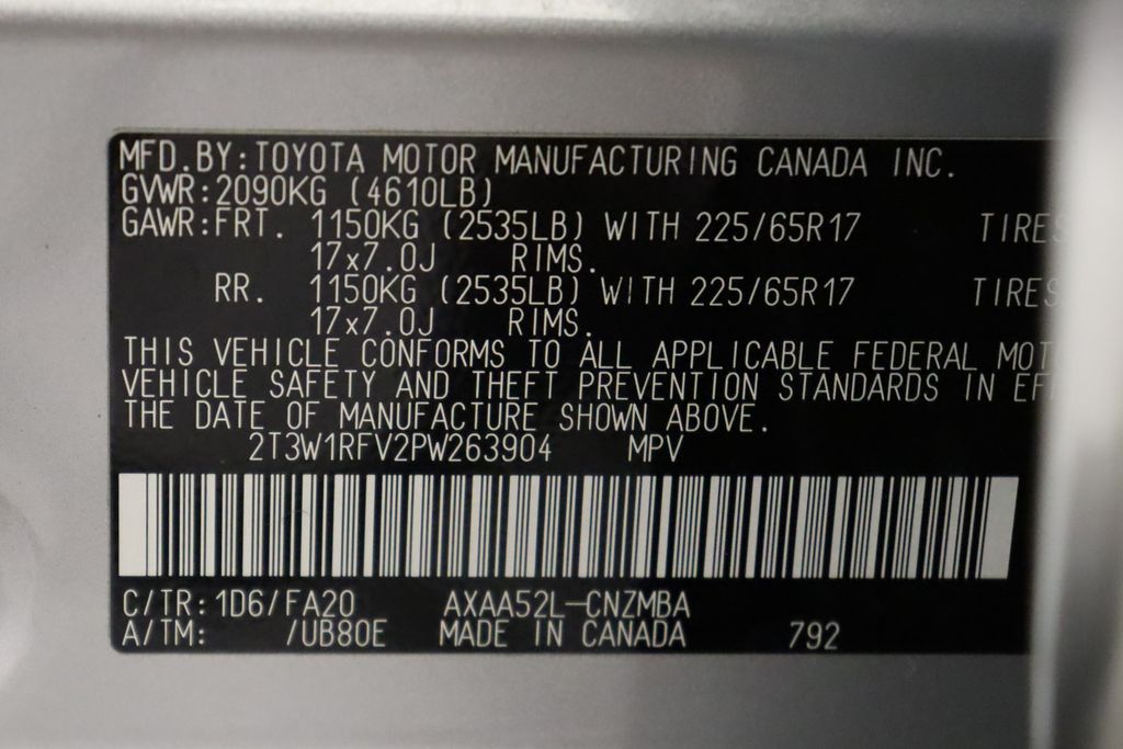 2023 Toyota RAV4 XLE 17