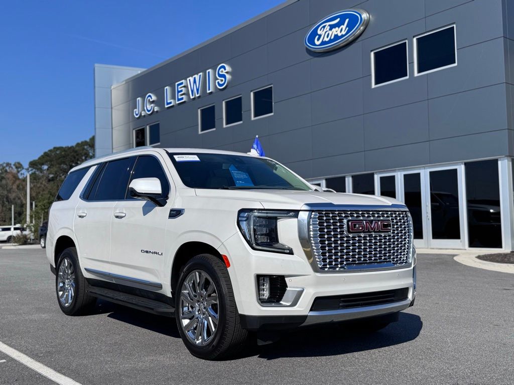 2021 GMC Yukon Denali's photo