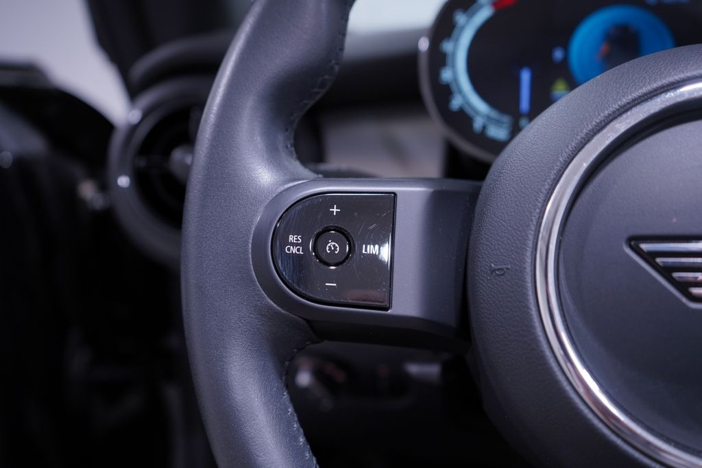 Thumbnail: 2022 MINI Cooper - 19