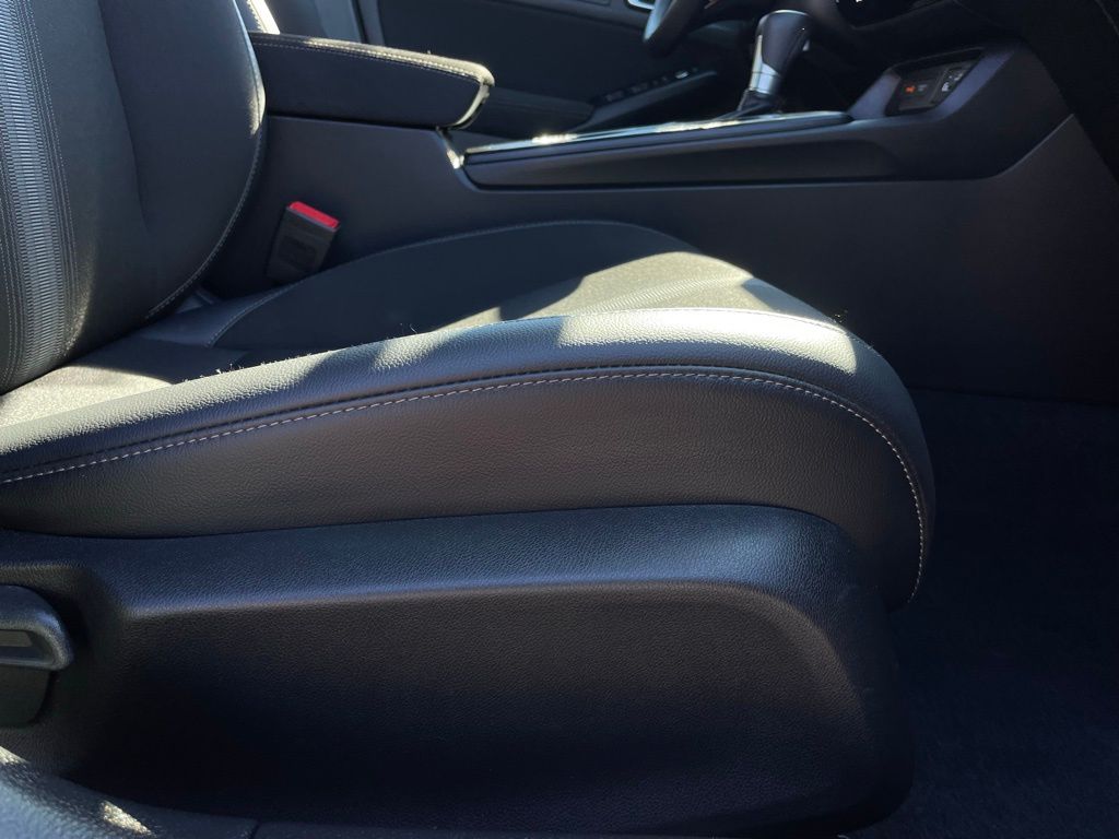 Thumbnail: 2024 Honda Civic - 26