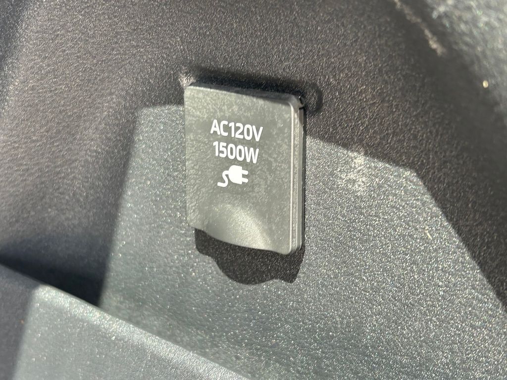Used 2025 Toyota Sienna Van
