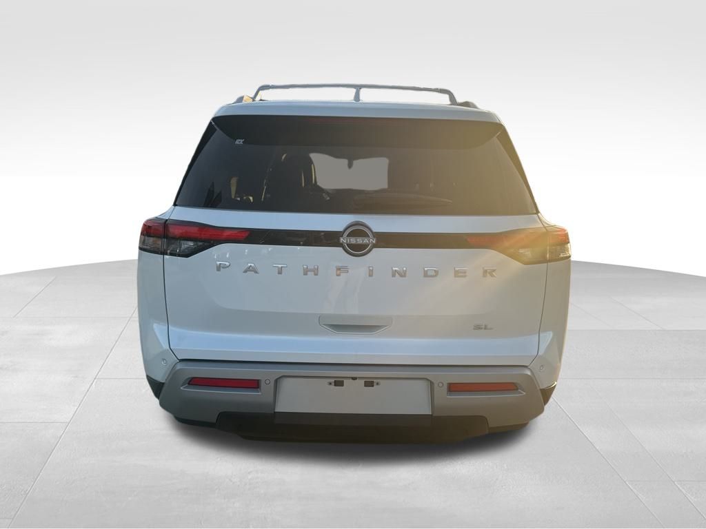 2025 Everest White Pearl Tricoat Nissan Pathfinder SL FWD SUV