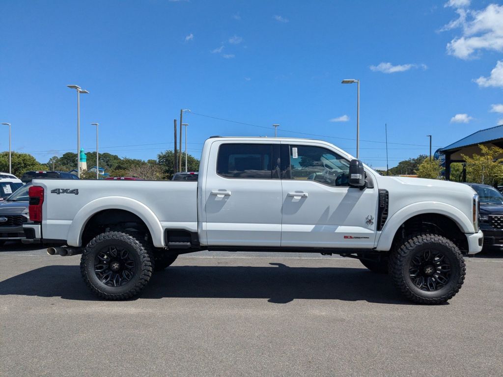 2025 Ford F-250 Black Widow