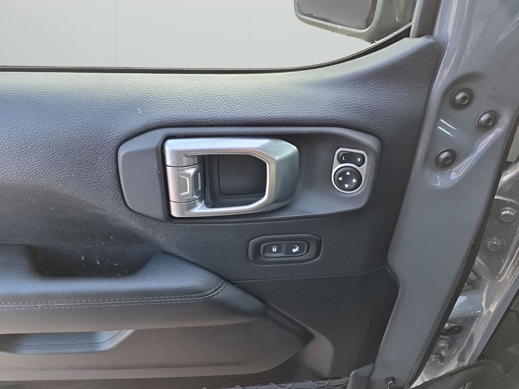 Used Car 2020 Jeep Wrangler  Unlimited Sahara For Sale Under $30,000 In Austin, Texas