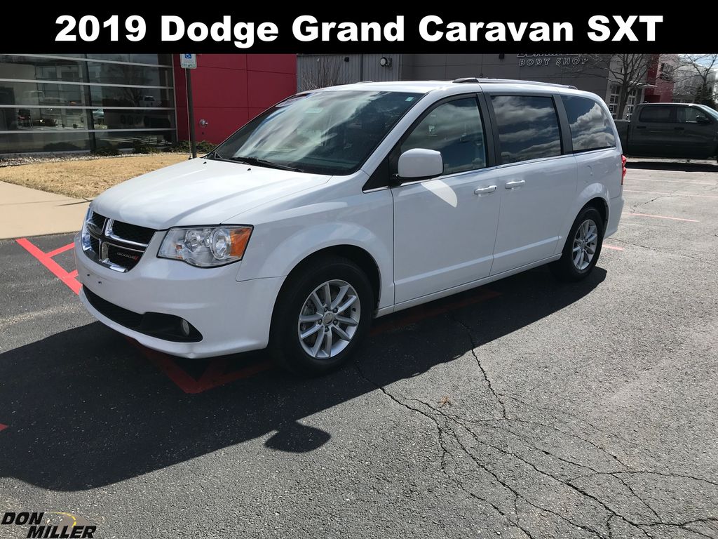 White Knuckle Clearcoat 2019 Dodge Grand Caravan SXT FWD Minivan Front-Wheel Drive 6-Speed Automatic