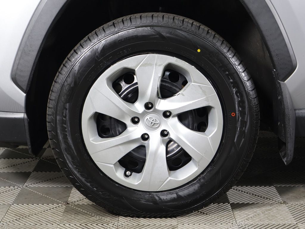 Used 2021 Silver Toyota LE image 17