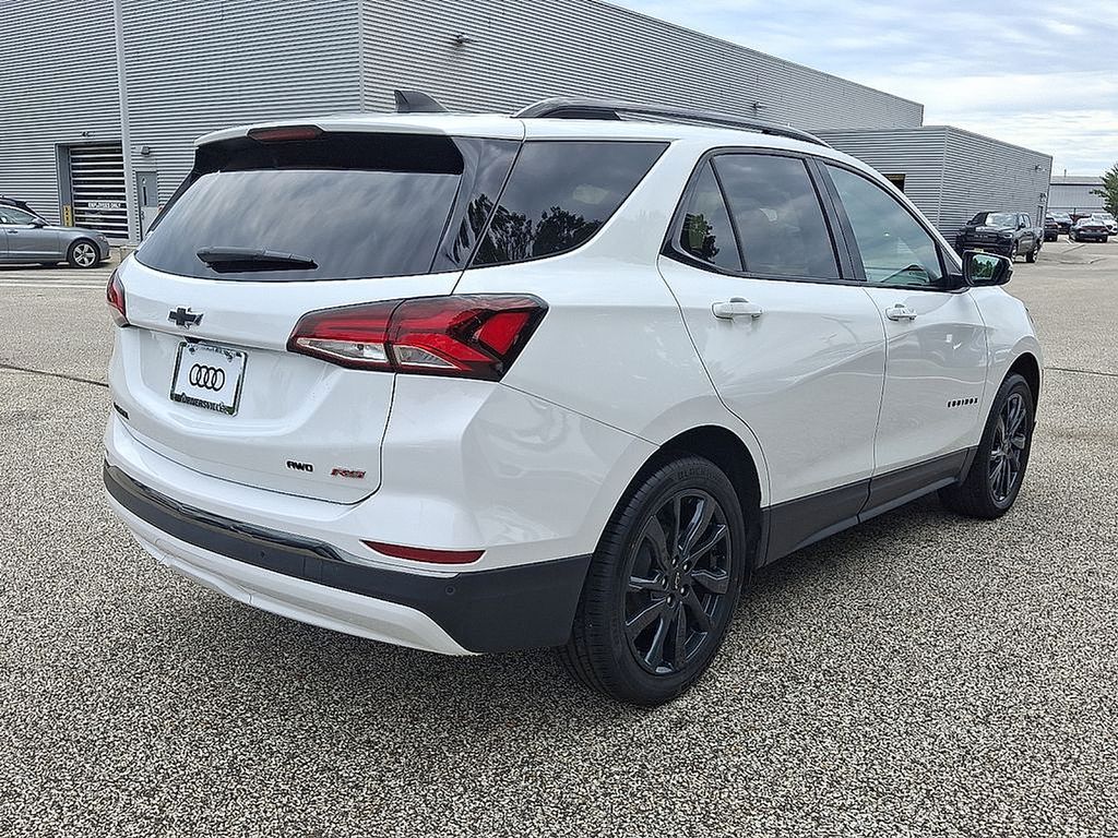 Thumbnail: 2023 Chevrolet Equinox - 6