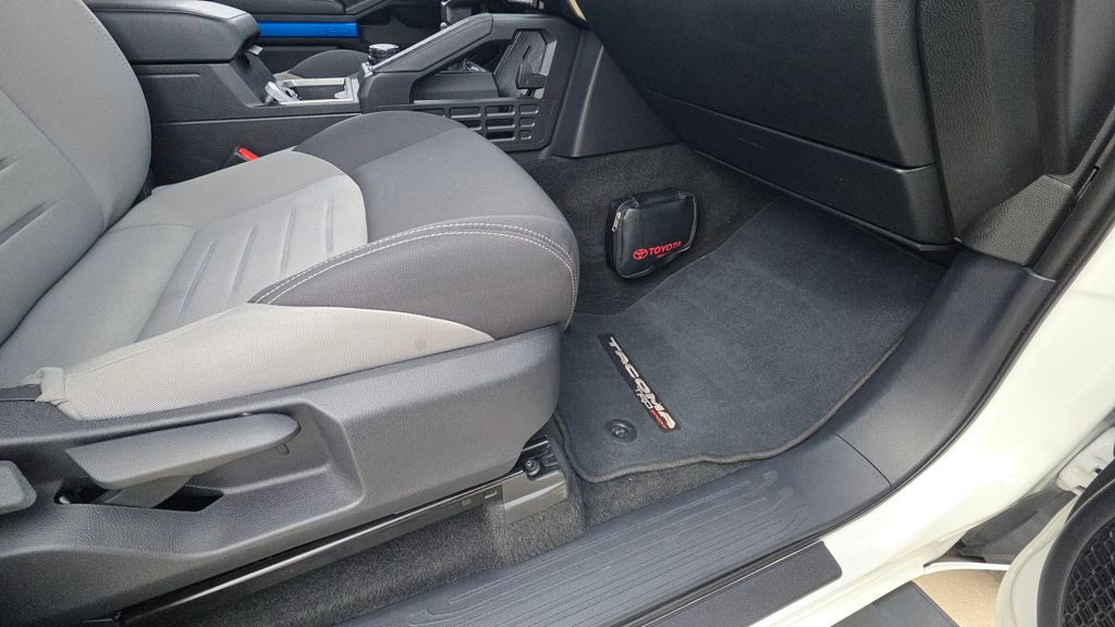 2024 Toyota Tacoma TRD Sport - Photo 14