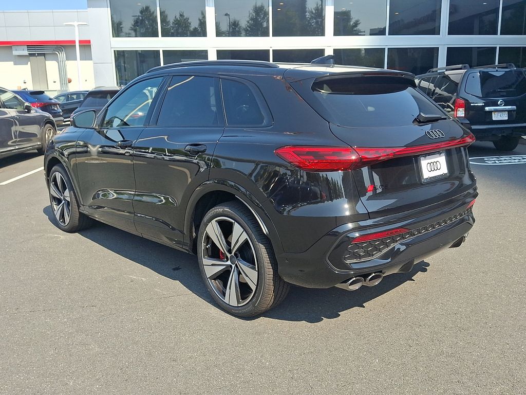 Thumbnail: 2026 Audi SQ5 - 4