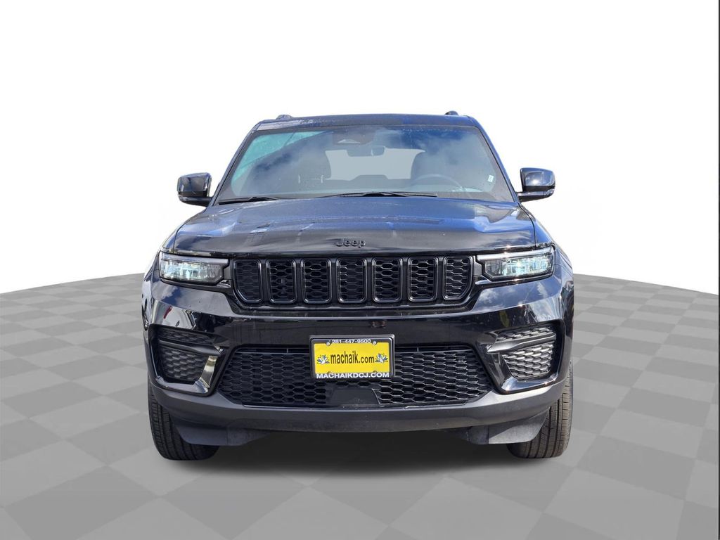 2025 Jeep Grand Cherokee Altitude - 1