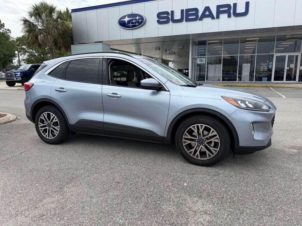 Blue Silver Metallic 2022 Ford Escape SUV / Crossover Front-Wheel Drive 8-Speed Automatic