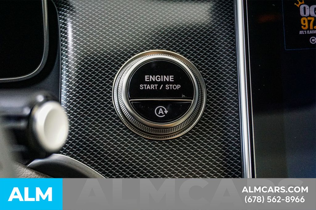 Used 2026 Silver Mercedes-Benz GLC 300 image 29