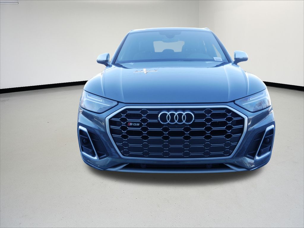 Thumbnail: 2023 Audi SQ5 - 8