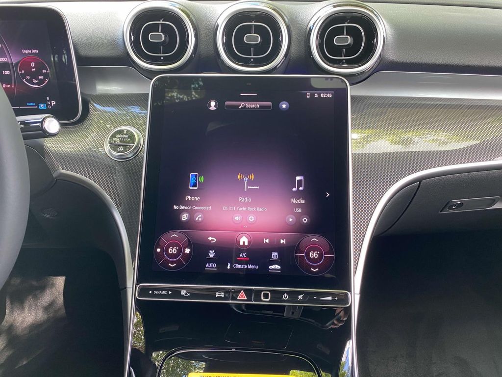 Thumbnail: 2024 Mercedes-Benz C-Class - 32