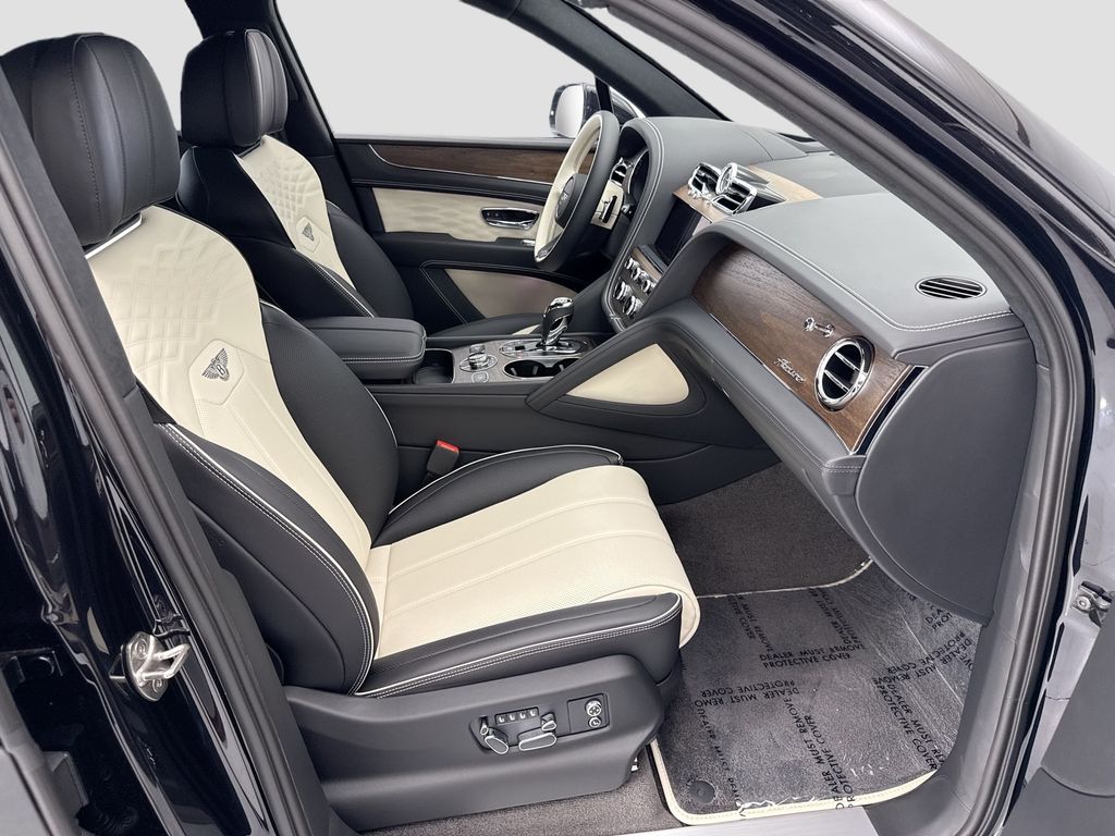 Thumbnail: 2026 Bentley Bentayga - 19