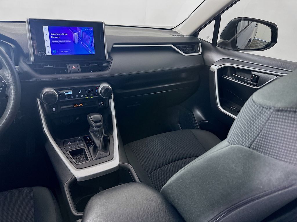 Thumbnail: 2024 Toyota RAV4 - 23