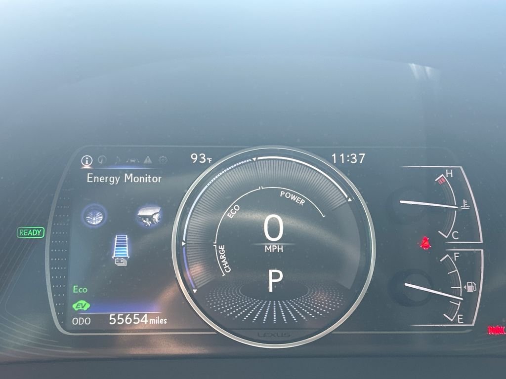Thumbnail: 2021 Lexus ES - 24