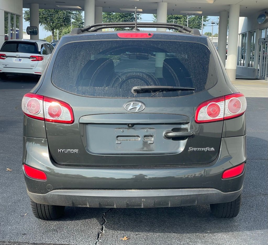 Thumbnail: 2010 Hyundai Santa Fe - 4
