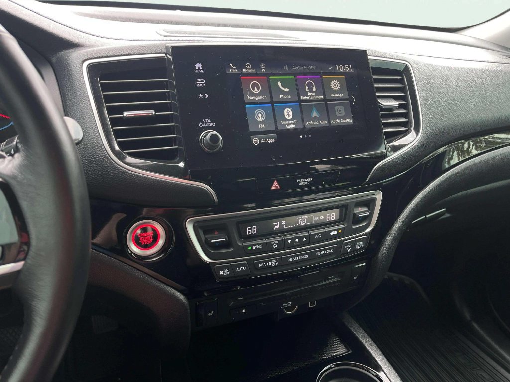 Used 2019 Crystal Black Pearl Honda Touring image 10