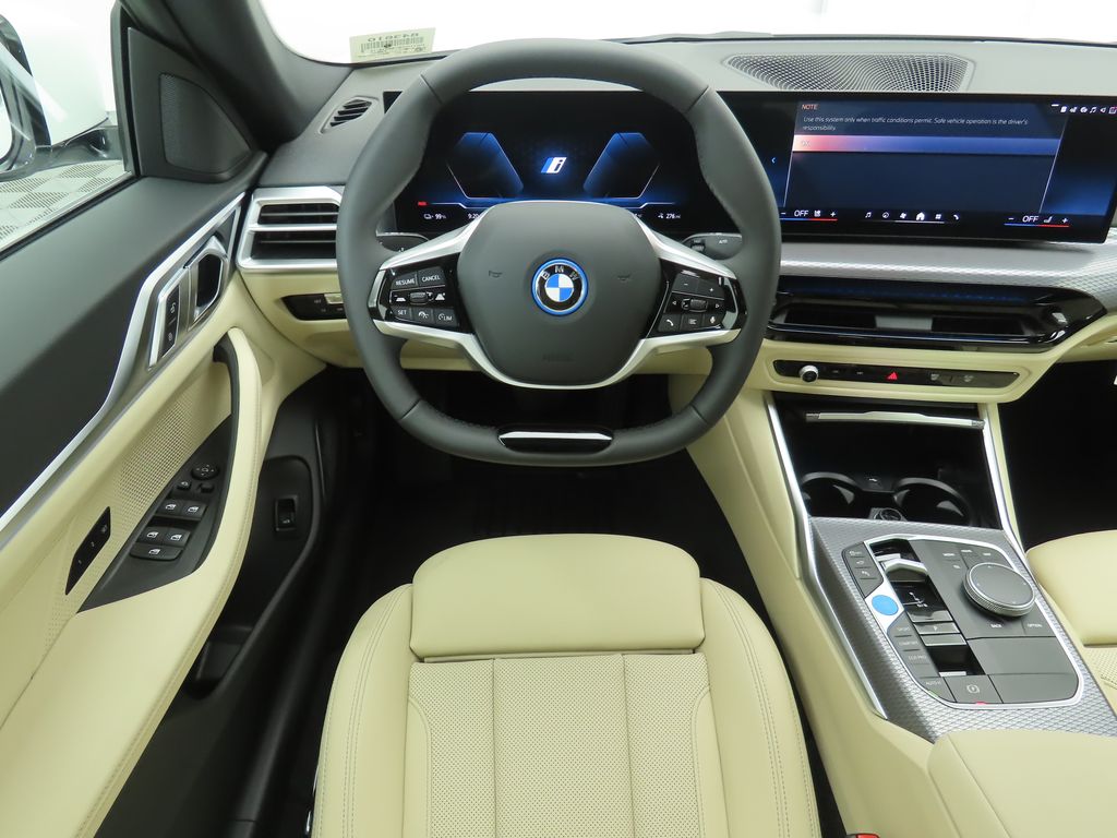 Thumbnail: 2025 BMW i4 - 11