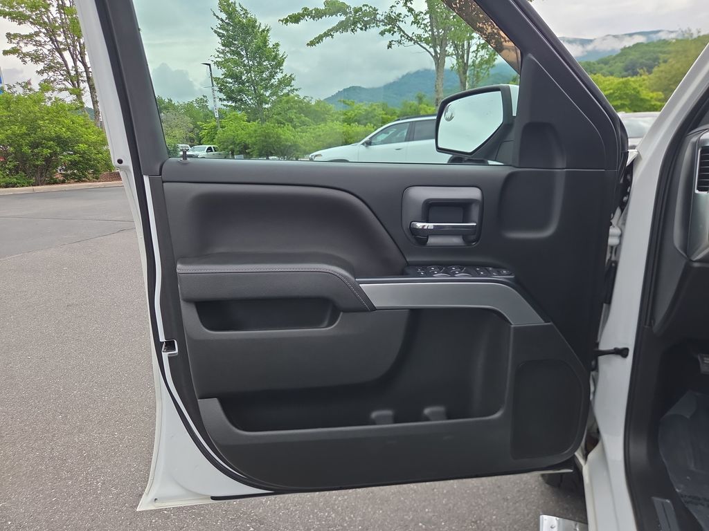 used 2018 Chevrolet Silverado 1500 car, priced at $27,990