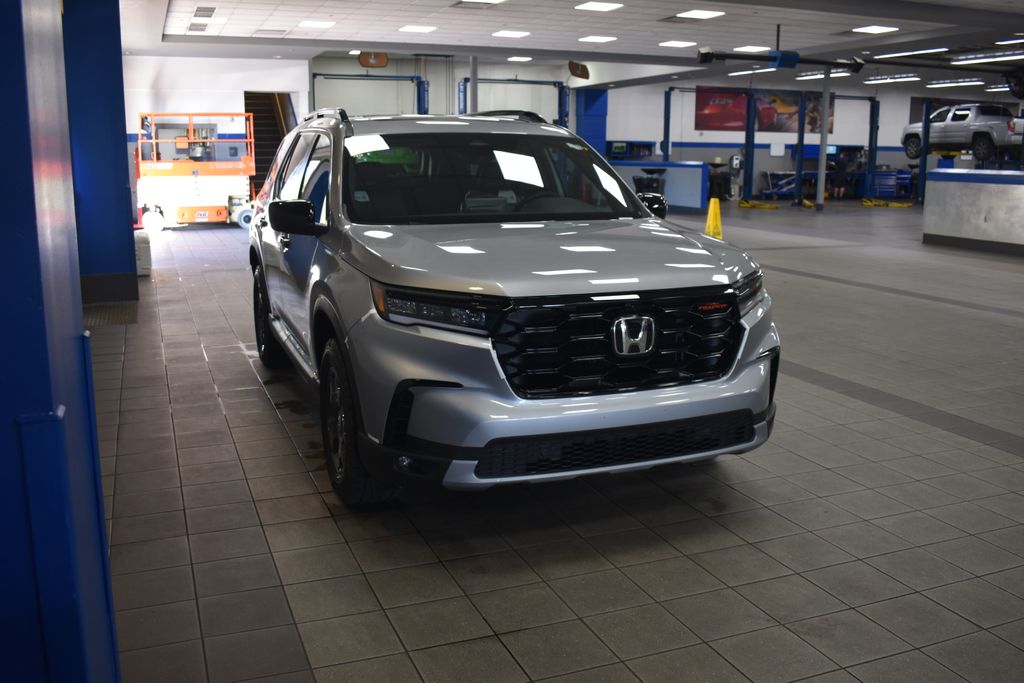 2025 Honda Pilot TrailSport 3